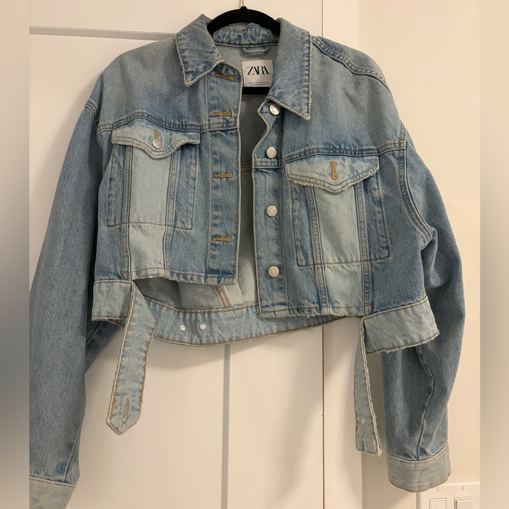 Zara Two-Toned Cropped Denim Jacket